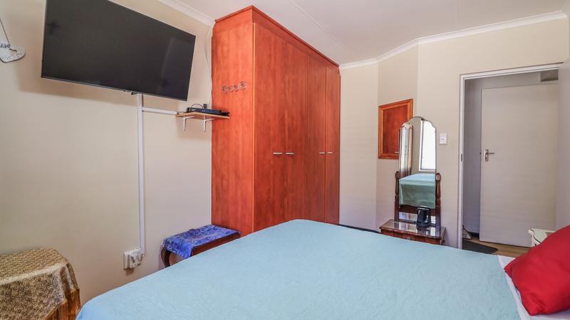 5 Bedroom Property for Sale in Dana Bay Western Cape